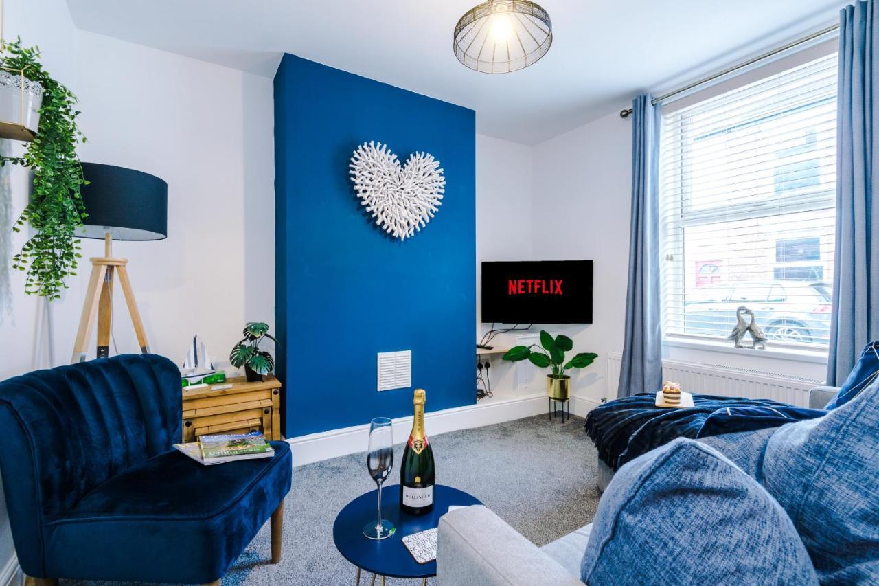 Spacious 2-Bed City-Centre Cottage In Chester By 53 Degrees Property - Ideal For Groups & Couples - Sleeps 6 エクステリア 写真